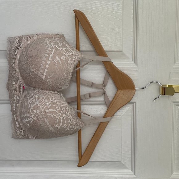 Cream Push-up Bra with Rhinestones - Picture 2 of 2